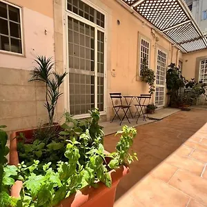 Appartamento Interno 2 Il Giardino Segreto Centro, Bari