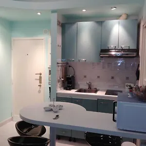 Appartamento Cairoli 79, Bari